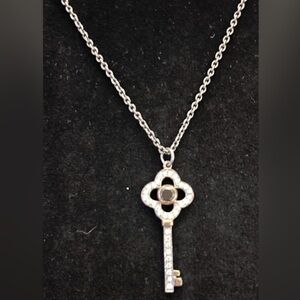 Stella & Dot Clover Key Necklace Hematite EUC